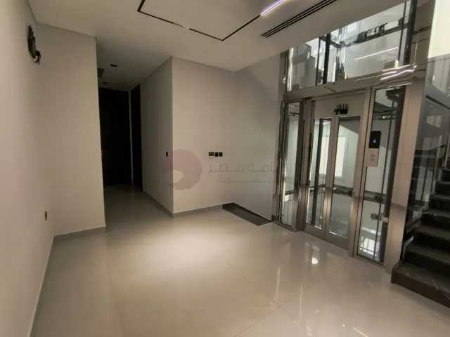 فيلا فاخرة جديدة في الوكير للايجار
