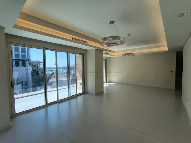 READY | FREEHOLD 3BR IN GEWAN