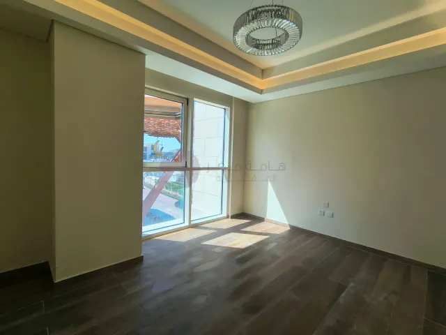 Unfurnished 3 Bedroom Apartment for Sale in Crystal Residence