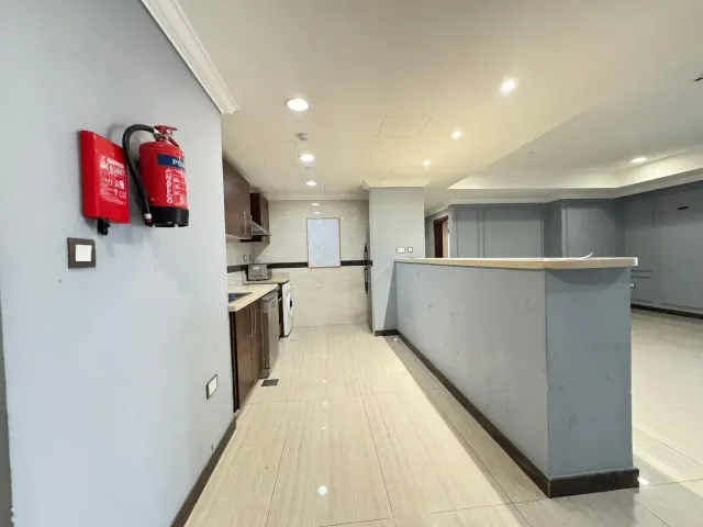 STYLISH MARINA LIVING – SPACIOUS 2BHK APT+BALCONY
