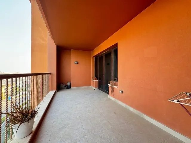 STYLISH MARINA LIVING – SPACIOUS 2BHK APT+BALCONY