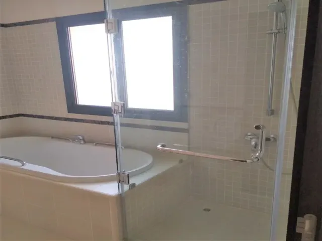 AMAZING SF 1BHK APT WITH BALCONY