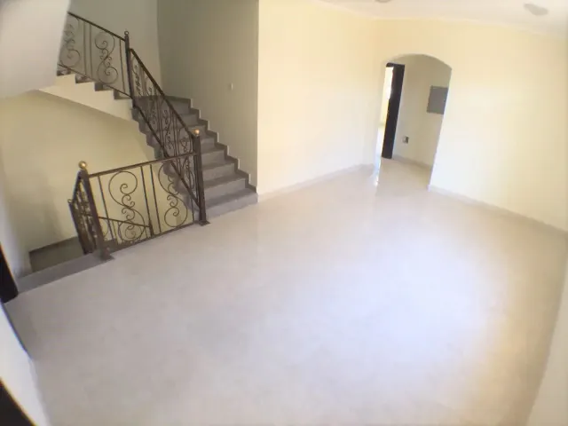 UF 6BR SA VILLA| PRIME LOCATION| MARKHIYA