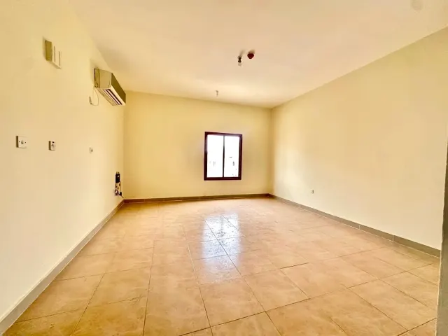 WELL MAINTAINED BUDGET-FRIENDLY 2BR APARTMENT