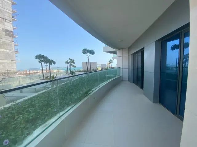 BEACHFRONT FF 2BHK APT+BALCONY & FACILITIES