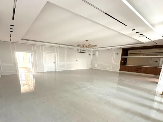 PRESTIGIOUS 7BR ULTRA-LUXURY VILLA + BASEMENT