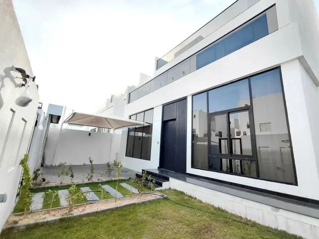 LUXURY 5BR VILLA| FLEXIBLE PAYMENT| MOVE-IN READY