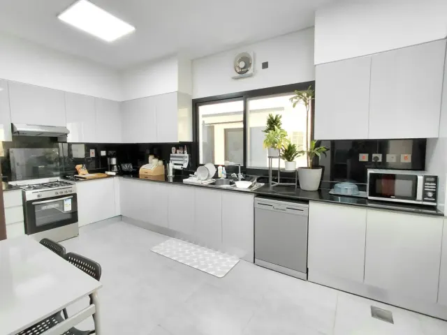 LUXURY 5BR VILLA| FLEXIBLE PAYMENT| MOVE-IN READY