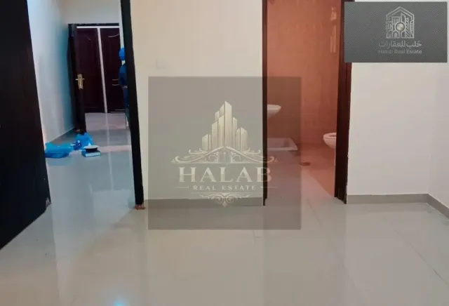 غرفة مريحة مع مطبخ وحمام في أم صلال علي