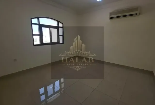 2 Bedrooms Unfurnished Apartment Madinat Khalifa