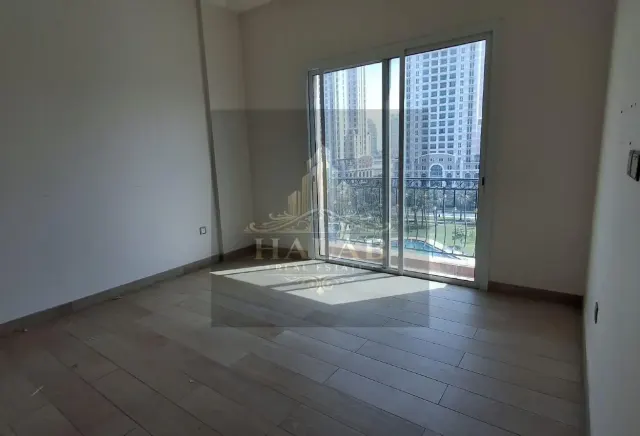SPACIOUS 3 BHK UNFURNISHED APARTMENT GIARDINO GARD
