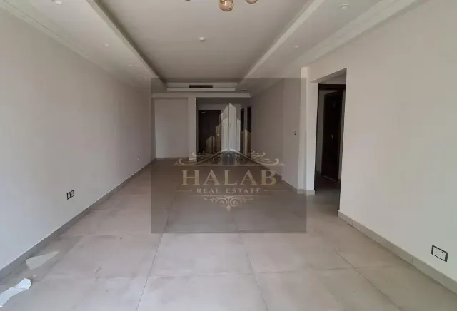 SPACIOUS 3 BHK UNFURNISHED APARTMENT GIARDINO GARD