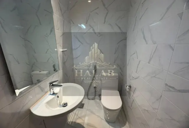 SPACIOUS 2-BEDROOM APARTMENT | FULLY FURNISHED | P