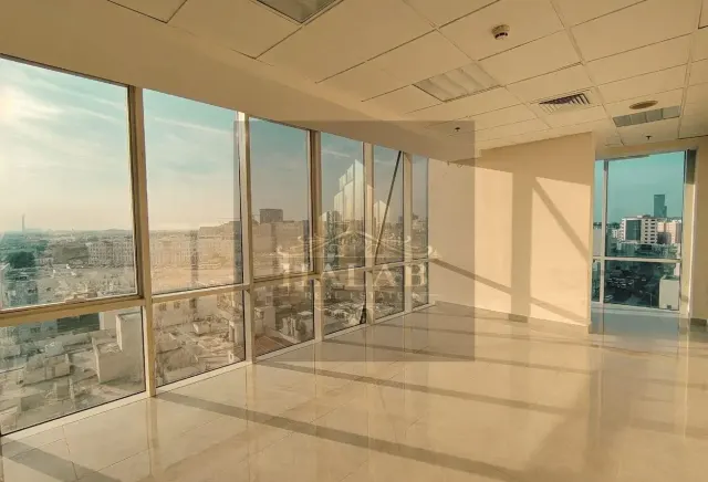 Fitted Office 30 SQM | Parking | Muntazah