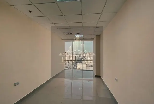 Fitted Office 30 SQM | Parking | Muntazah