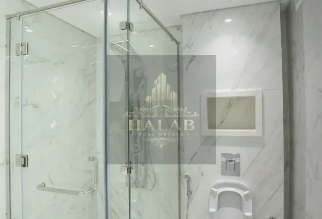 Spacious 1BR Semi-Furnished | Porto Arabia