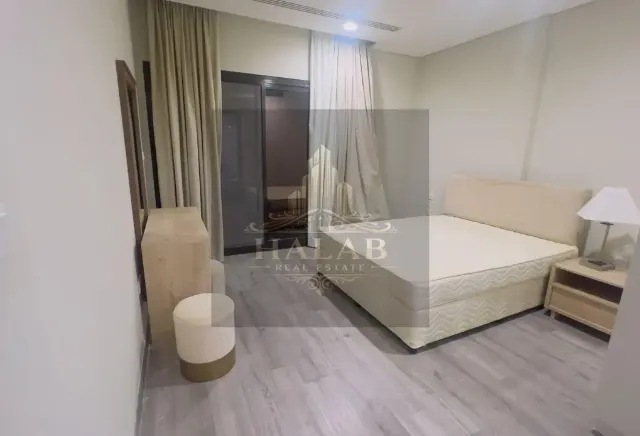 amazing 2 bhk apartment in pearl with a nice view