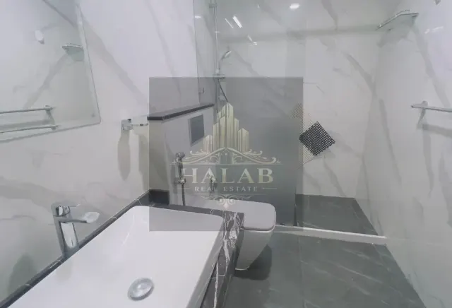 amazing 2 bhk apartment in pearl with a nice view - view 3
