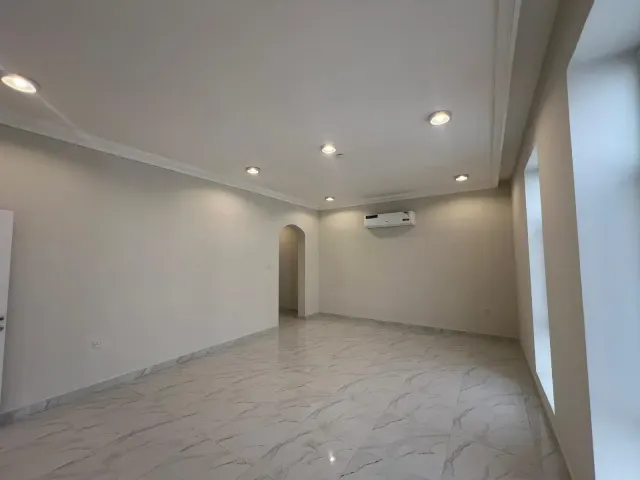 Spacious 5-Bedroom UF Villa for Rent in Muraikh