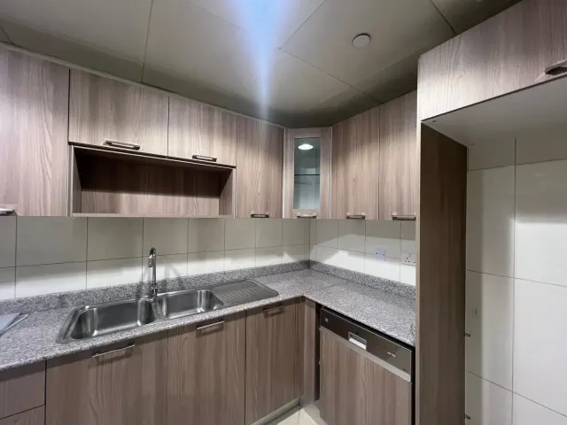 1BR + Office Room Apartment in The Pearl | Pool View | Fully Furnished