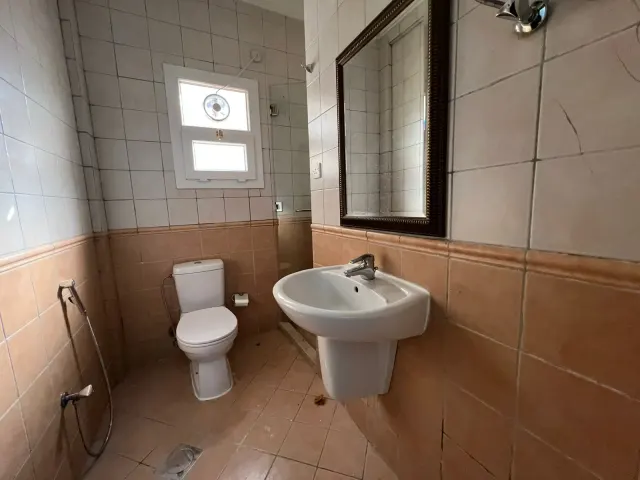 Charming 2-Bedroom Apartment for Rent in Bu Hamour