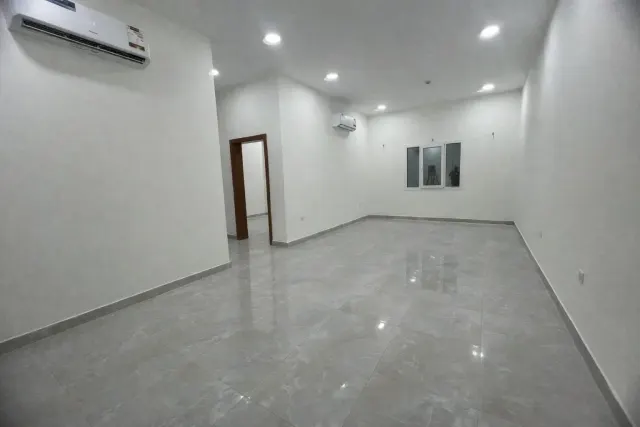 Spacious 2-Bedroom Apartment in Al Aziziyah
