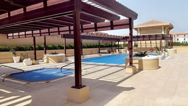 Spacious Semi-Furnished Studio - in the Pearl