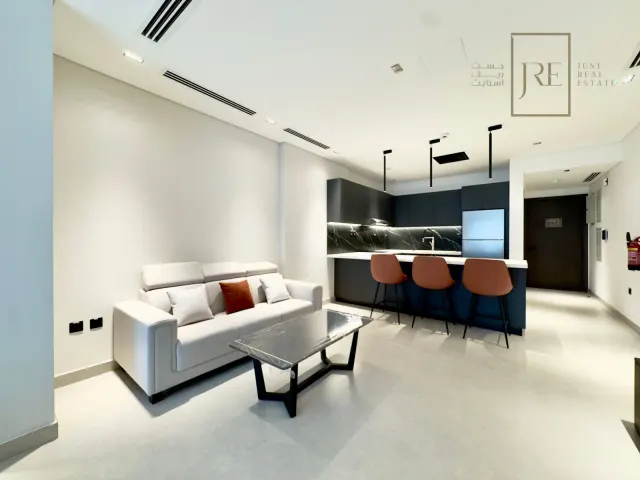 Modern Studio in The Pearl | Beachfront Living - view 3