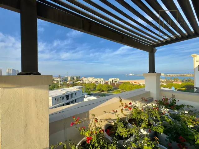 Amazing Studio in The Pearl | La Plage South | Direct Beach Access