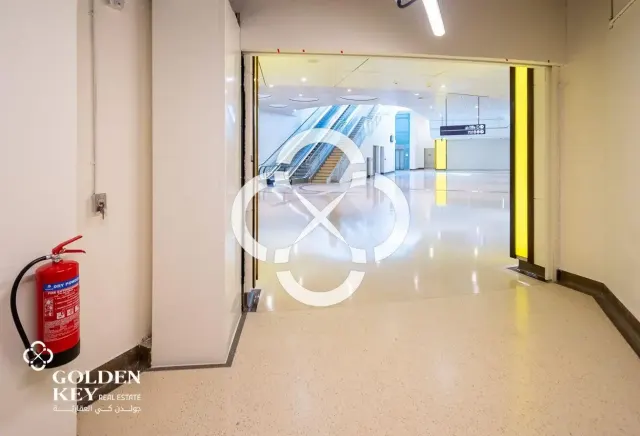 Retail Shop for Rent in Yacht Club Metro Station