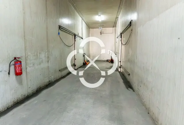 3 Cold Storage Rooms – Ideal for Perishables