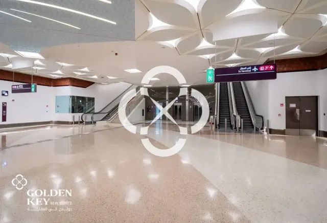 Metro Station Convenience Shop – Airport Location