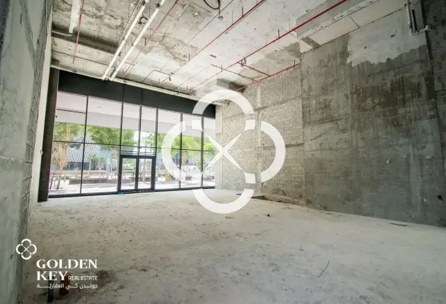 Prime Spot! Showroom – Main Road –Lusail Boulevard