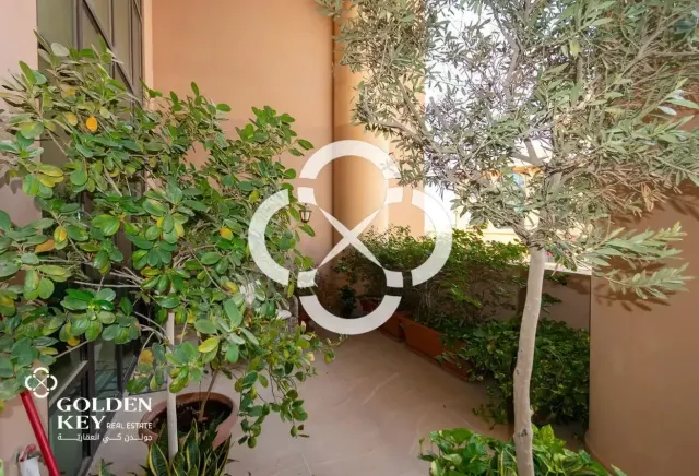 Gorgeous 4BR + Maid| Marina View |Prime Investment