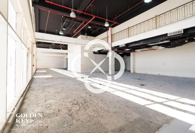 Ready Hypermarket For Rent | Umm Al Seneem