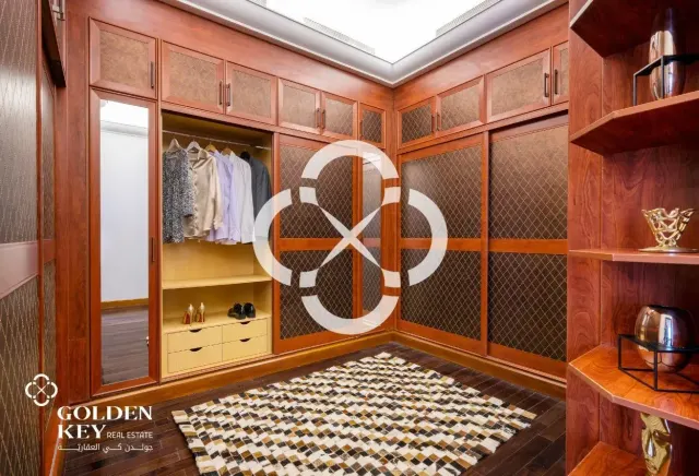 VIP 6 Bedroom Suite with Private Amenities