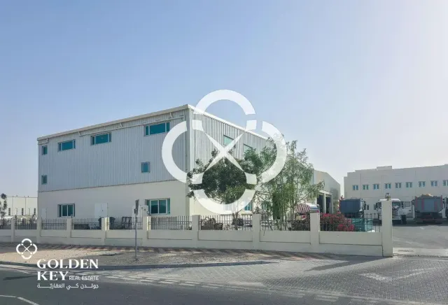 General Warehouse with Mezzanine | Logistic Area