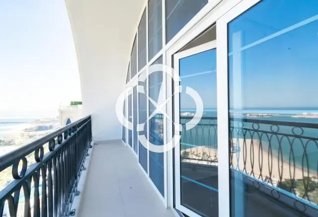 Bills included | FF - 3BR+M Penthouse | Sea View