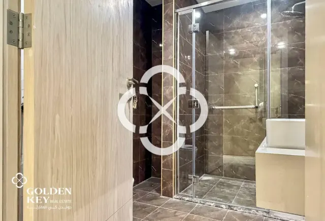 Stunning 2BR with Sea View | Bills Included