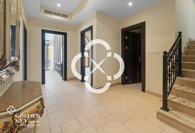 Elegant 4BR+Maid | Duplex | Beach Access | Q Quartier - view 3