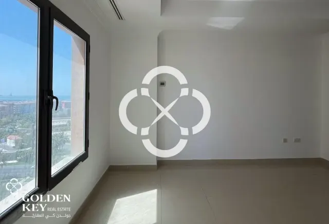 3BR+Maid w/ Balcony and Sea View in Porto Arabia
