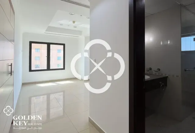 3BR+Maid w/ Balcony and Sea View in Porto Arabia