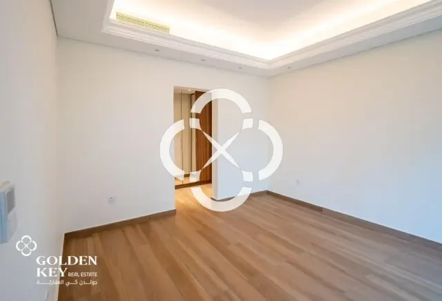 Spacious 6BR Villa | No Commission | Ready to Move