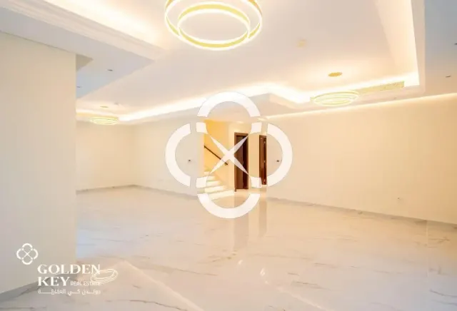 Spacious 6BR Villa | No Commission | Ready to Move
