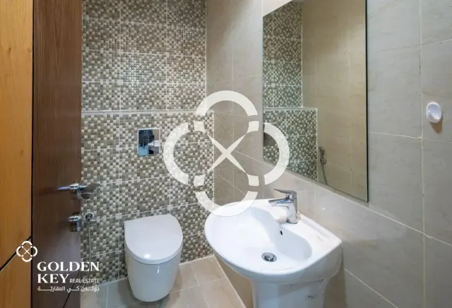 Investment Opportunity | Modern 1BR in Fox Hills