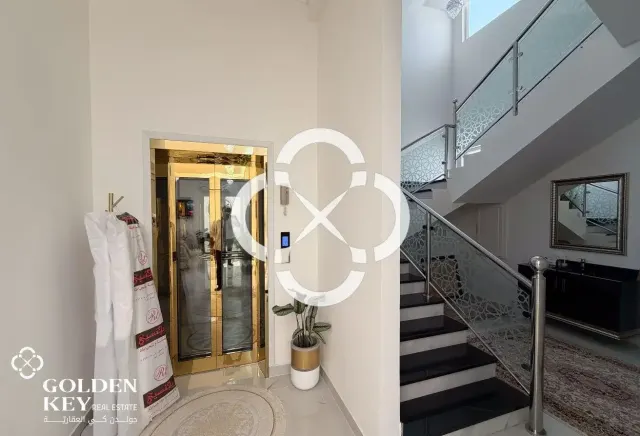 Villa w/ Private Pool 6 BR and Garden in Al Ruwais