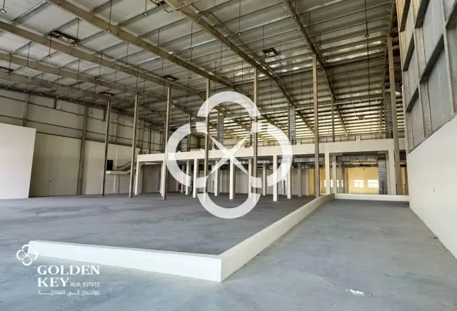 General Warehouse + Showroom | 9,000 SQM - view 3