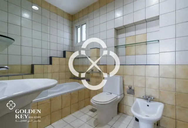 Semi-Furnished | 4BR Villa Open | Spacious Layout