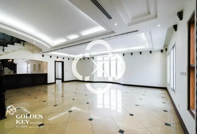 Semi-Furnished | 4BR Villa Open | Spacious Layout