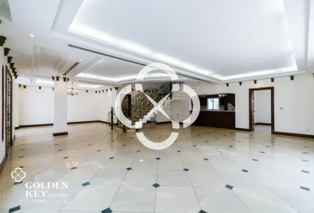 Semi-Furnished | 4BR Villa Open | Spacious Layout